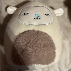 Lamb squishmellow 10”